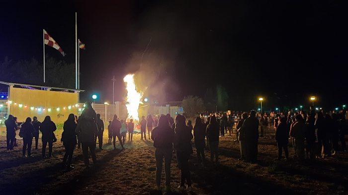 Maquinchao: gran cierre de carnaval con la quema del tradicional “Rey Momo”
