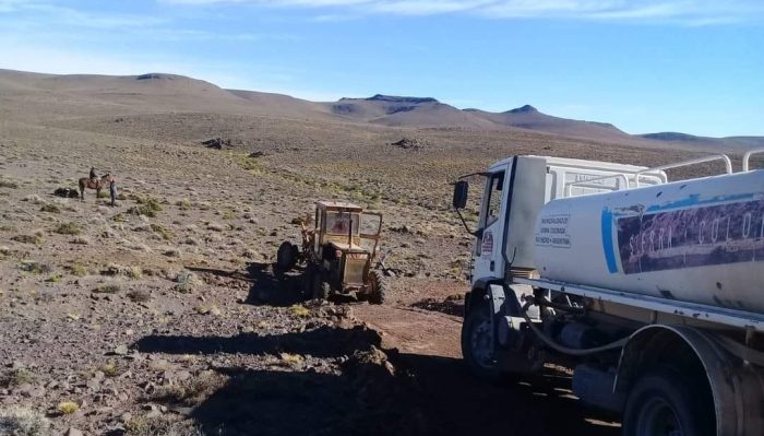 Sierra Colorada: el municipio continúa mejorando de servicio a pobladores rurales