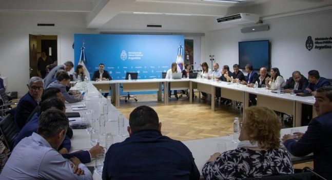 Valcheta: Direne se reunió con el ministro de Obras públicas de Nación