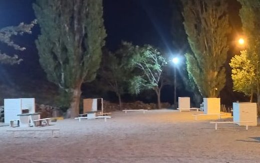 Quedó inaugurado el sistema de iluminación del camping municipal de Jacobacci