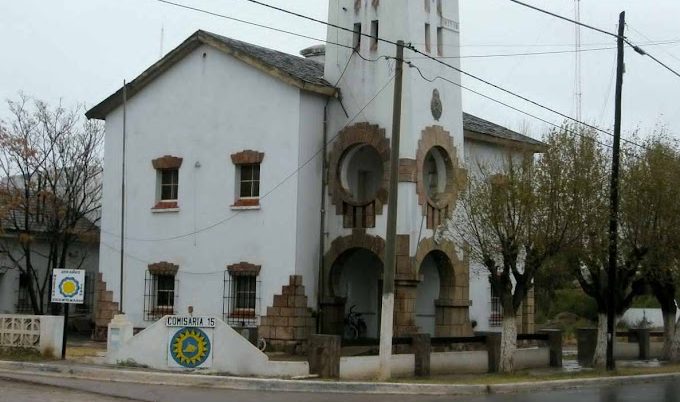 Accidente Ruta 23: el conductor del automóvil falleció su acompañante fue trasladada de urgencia
