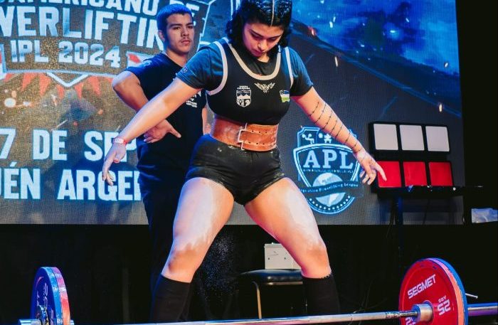 Excelente actuación de Nahiara Arden en el Mundial de Powerlifting
