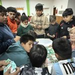 Los Menucos: Gran participación en el primer encuentro de intercambio de figuritas figuritas