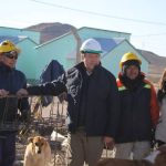 Weretilneck recorrió Sierra Colorada y supervisó el avance del nuevo hospital obras en sierra colora